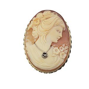 Vintage 14 Karat Yellow Gold and Diamond Cameo Brooch/Pendant #10664